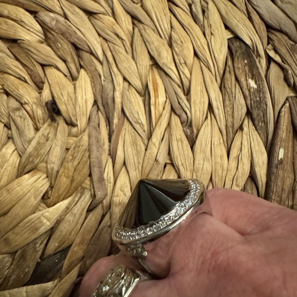 nOIr Cone pyramid ring new without tags - Picture 9 of 13